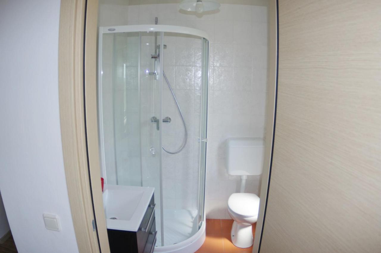 Apartment Mia Vinkuran Luaran gambar