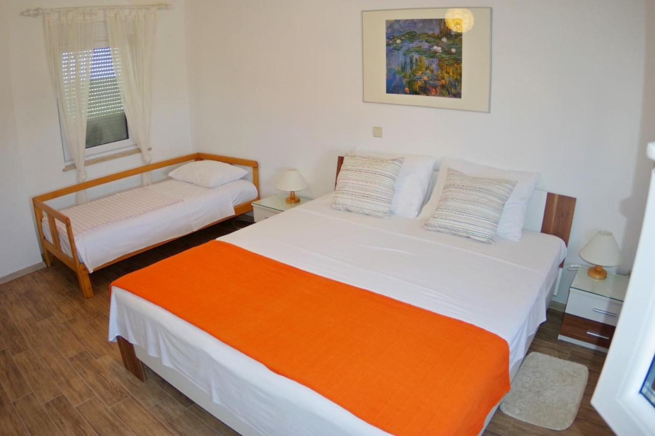 Apartment Mia Vinkuran Luaran gambar